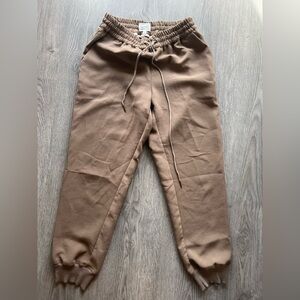 Aritzia Wilfred brown silky joggers XS